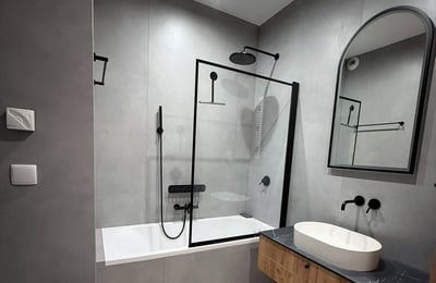 Alquiler de un elegante piso de 2 habitaciones, 49 m², con jardín privado en Cracovia, Polonia